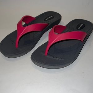 Okabashi Pink Black Sandals Sz Small
